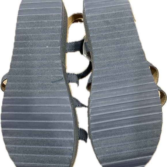 Girls size 3 Old Navy Chambray Strappy platform Sandler NWT - Picture 2 of 5